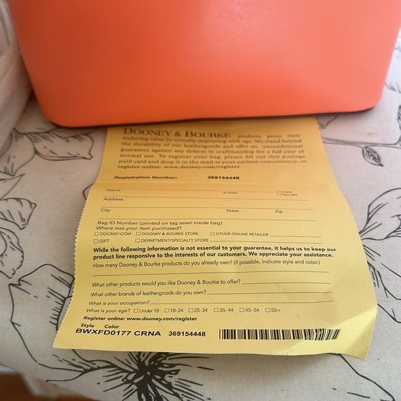 Handbag - Picture 6 of 7